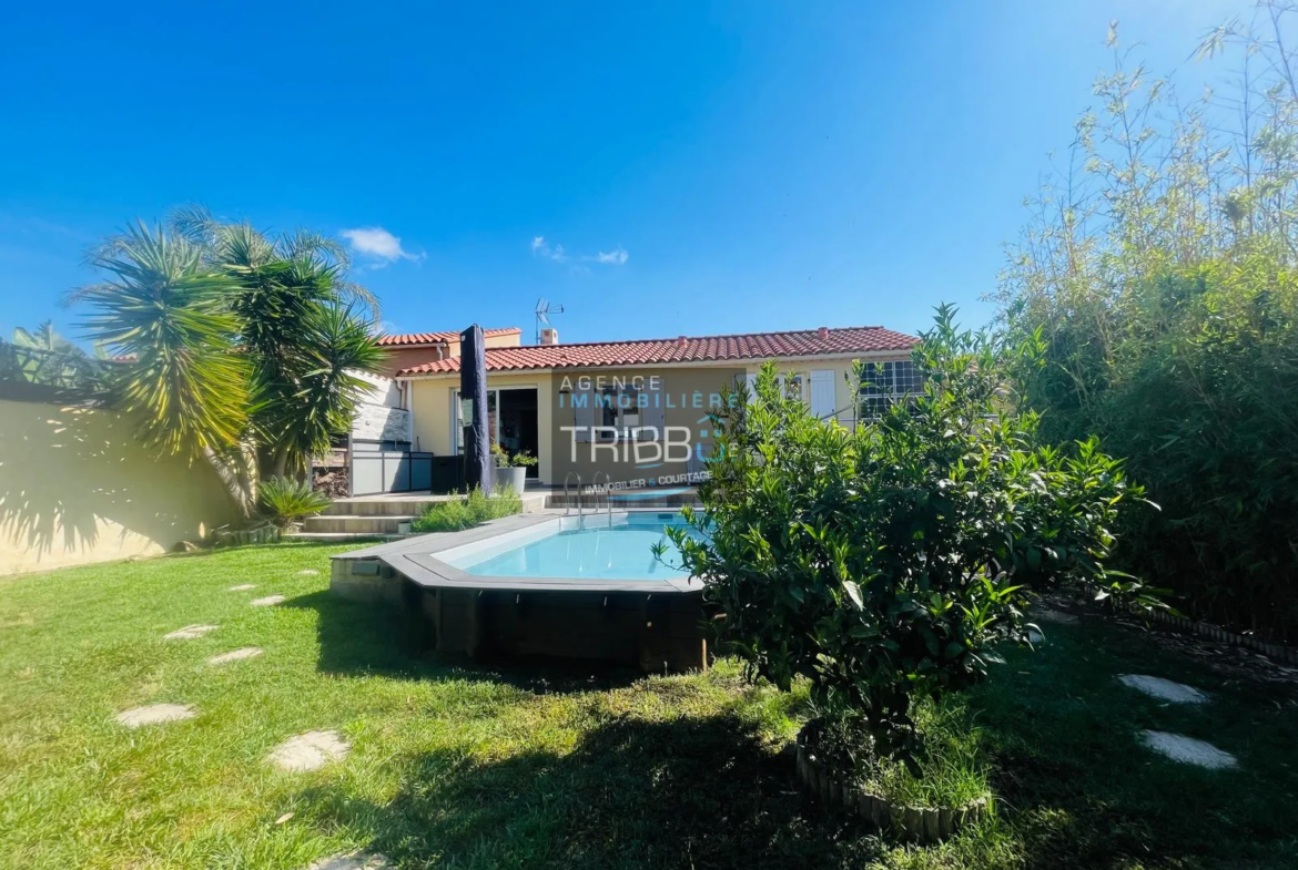 Villa moderne à vendre à Tresserre avec piscine et garage 