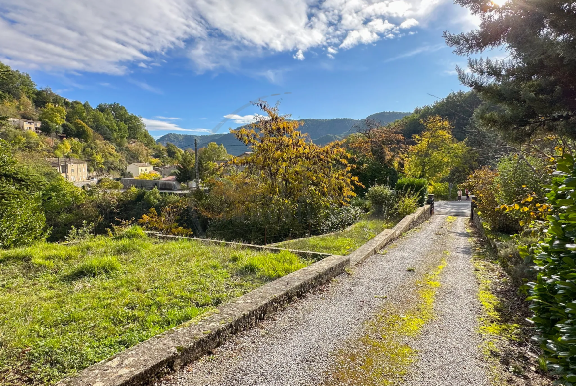 Maison spacieuse de 106m² avec terrain de 2546m² à Coux 