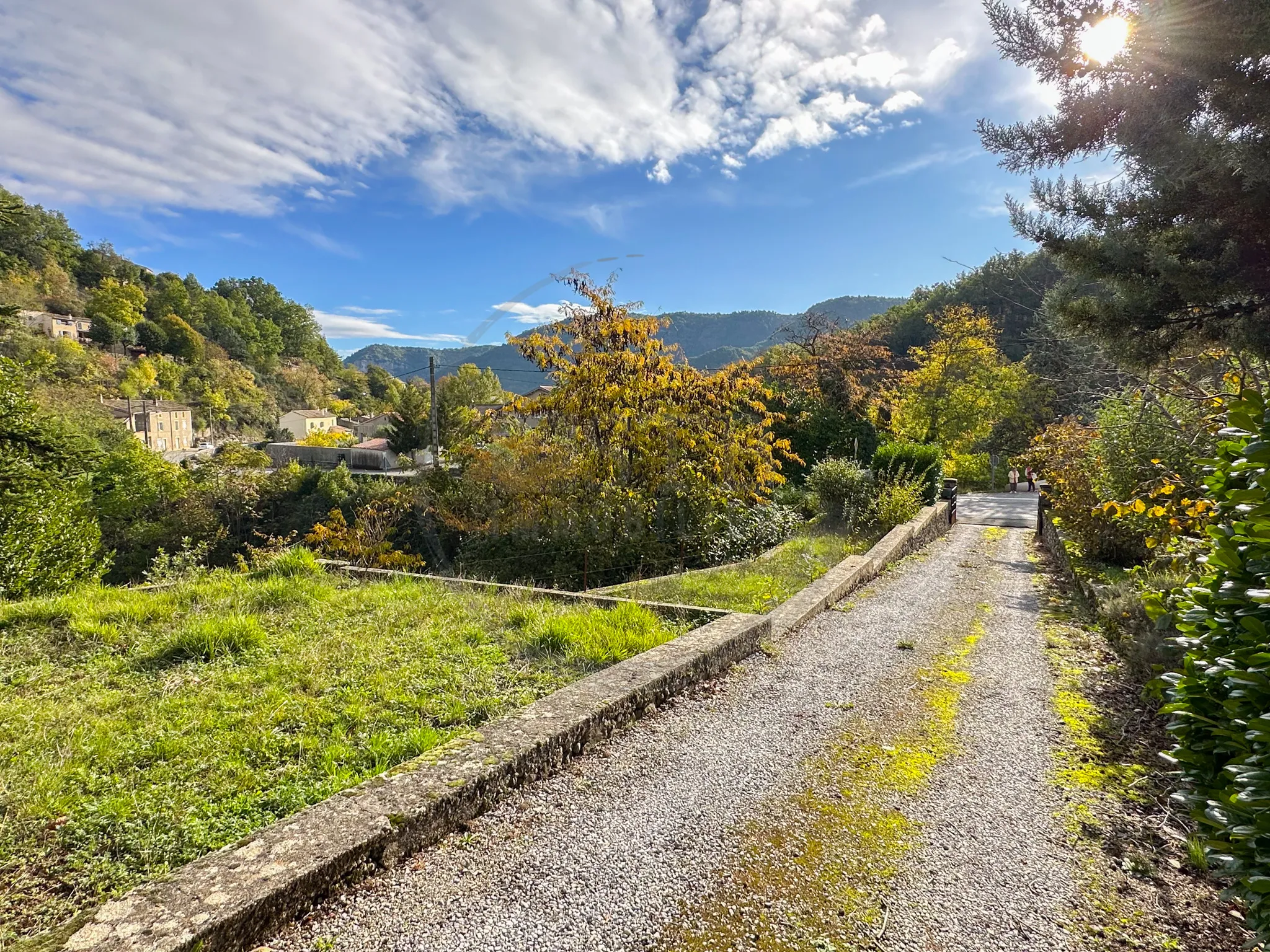 Maison spacieuse de 106m² avec terrain de 2546m² à Coux 