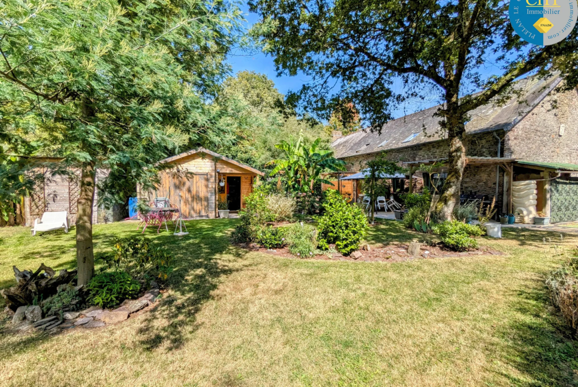 Longère en Pierre avec Jardin à Vendre à Beignon (56380) 