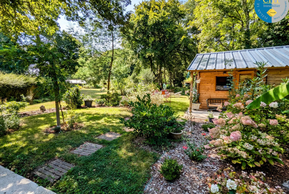 Longère en Pierre avec Jardin à Vendre à Beignon (56380) 