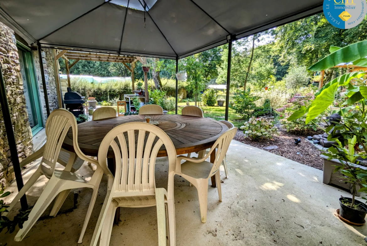 Longère en Pierre avec Jardin à Vendre à Beignon (56380) 