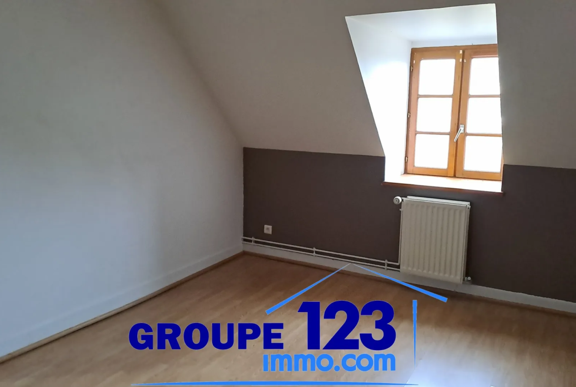 Ensemble de deux habitations à Champvallon - 141 500 € 