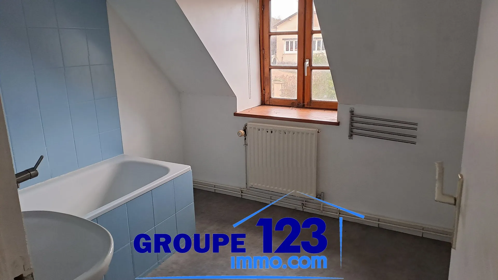 Ensemble de deux habitations à Champvallon - 141 500 € 