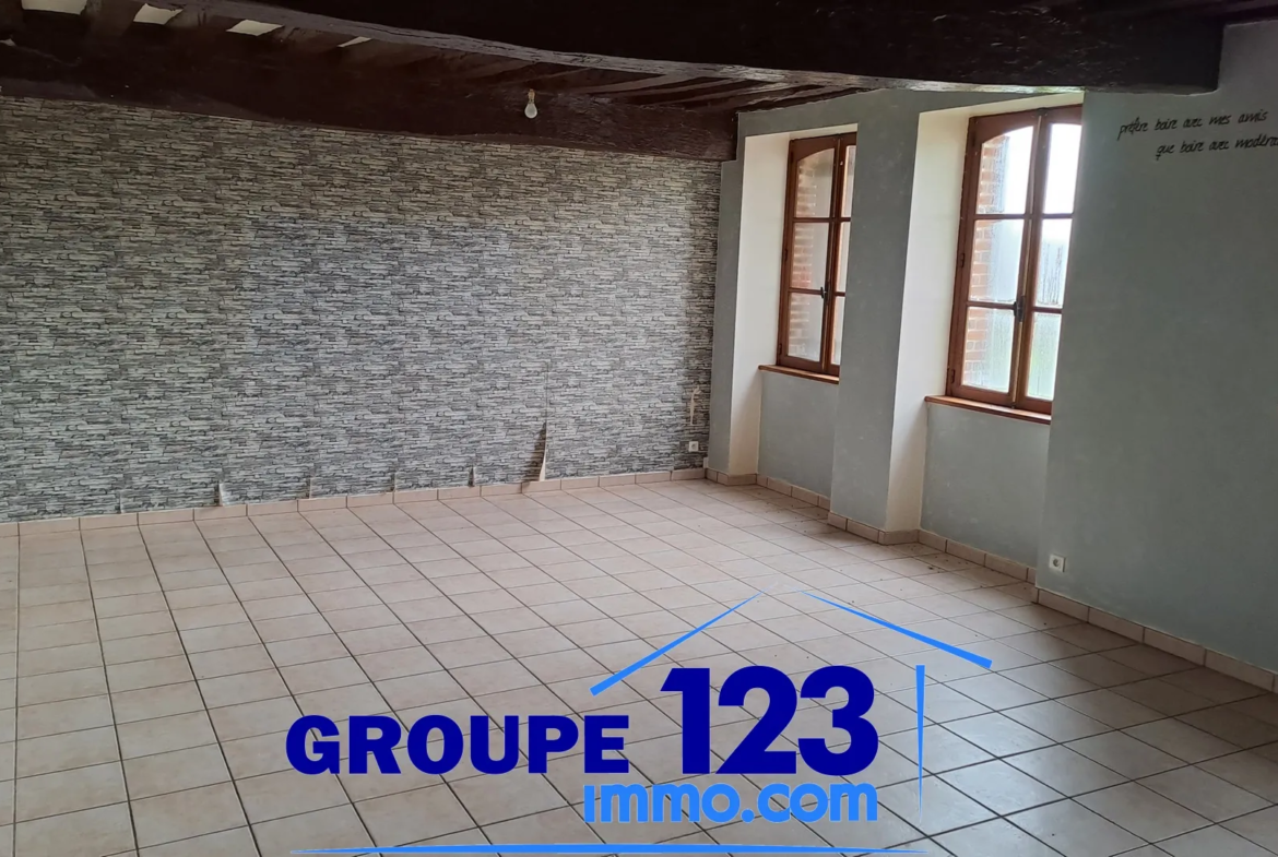 Ensemble de deux habitations à Champvallon - 141 500 € 