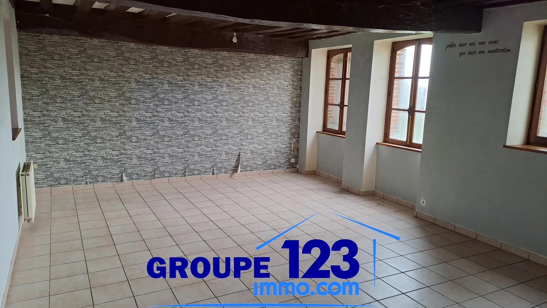 Ensemble de deux habitations à Champvallon - 141 500 € 