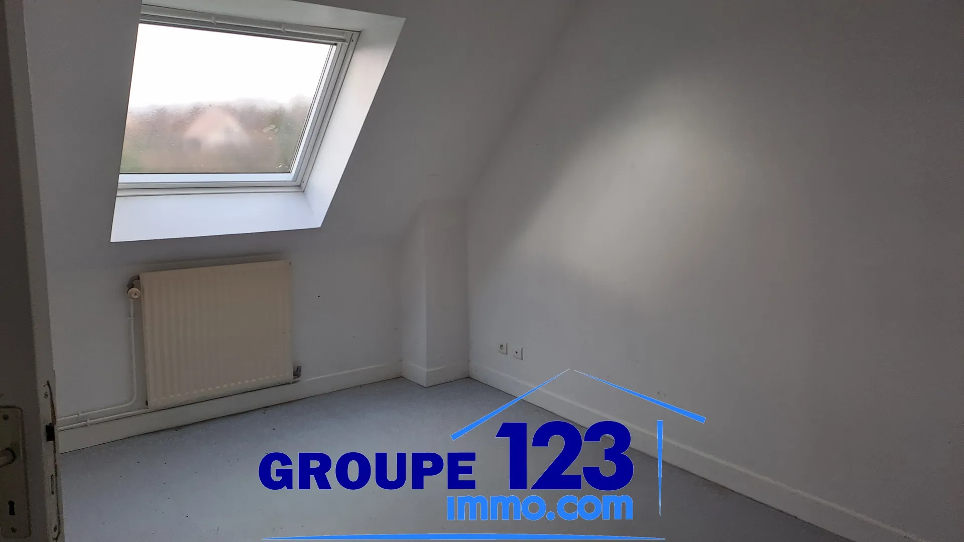 Ensemble de deux habitations à Champvallon - 141 500 € 