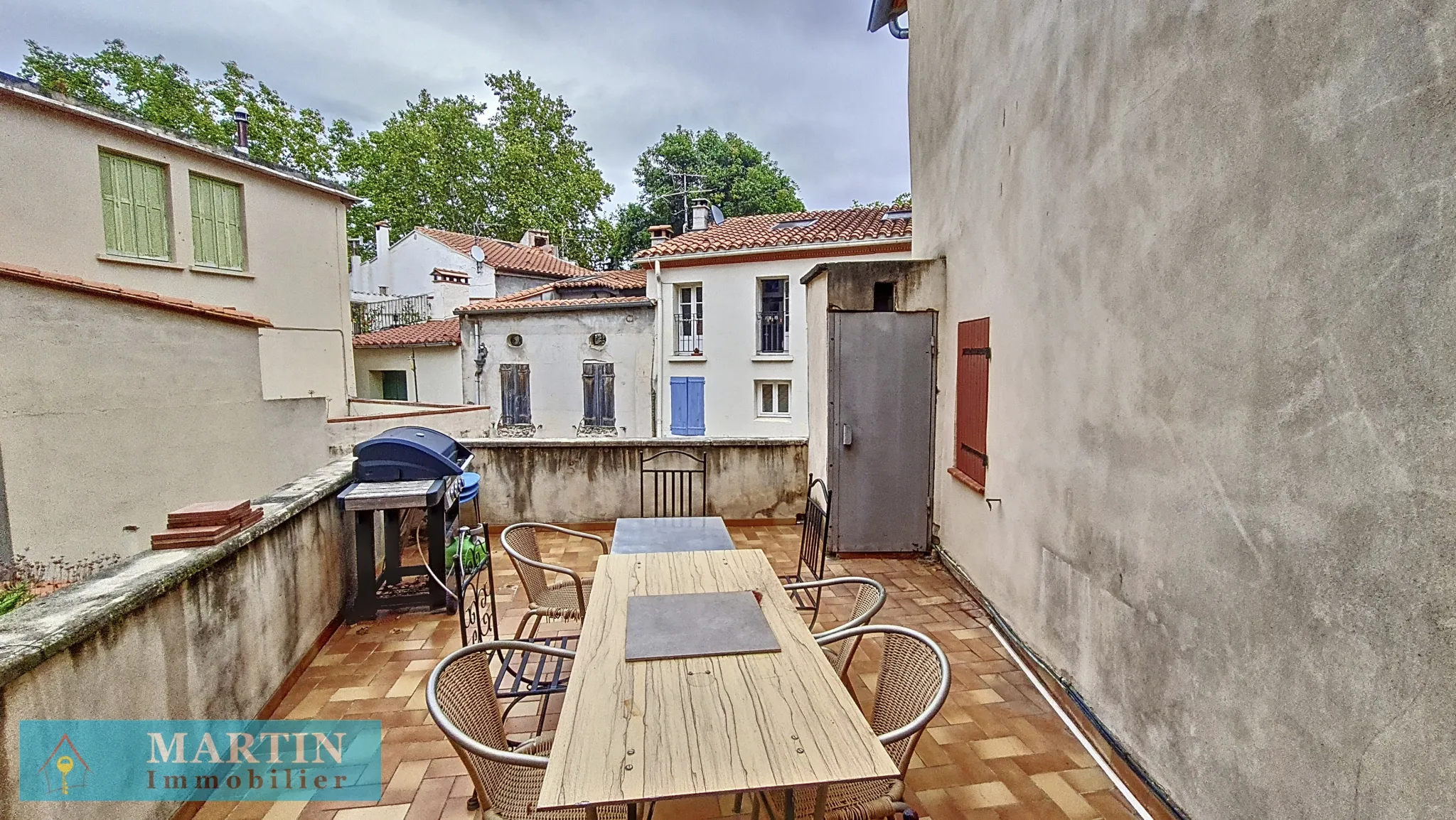 Vente de 2 appartements T2 et T4 à Ceret, centre historique 