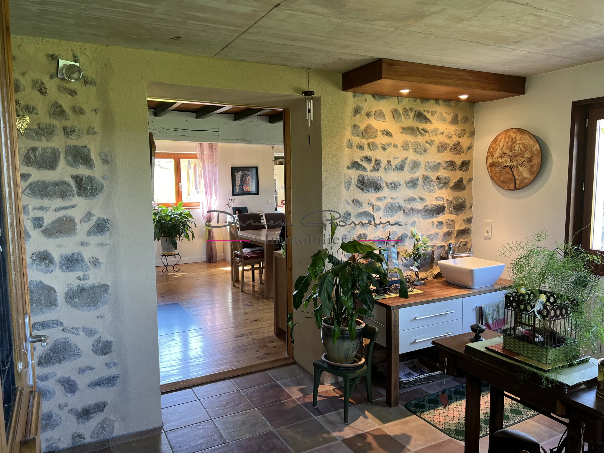 Charmante maison en pierre à Amplepuis - 180 m² habitables 