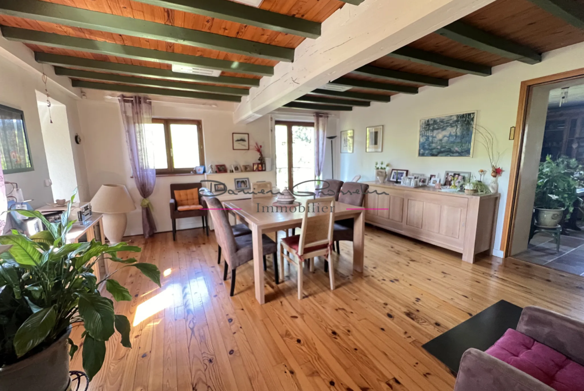 Charmante maison en pierre à Amplepuis - 180 m² habitables 