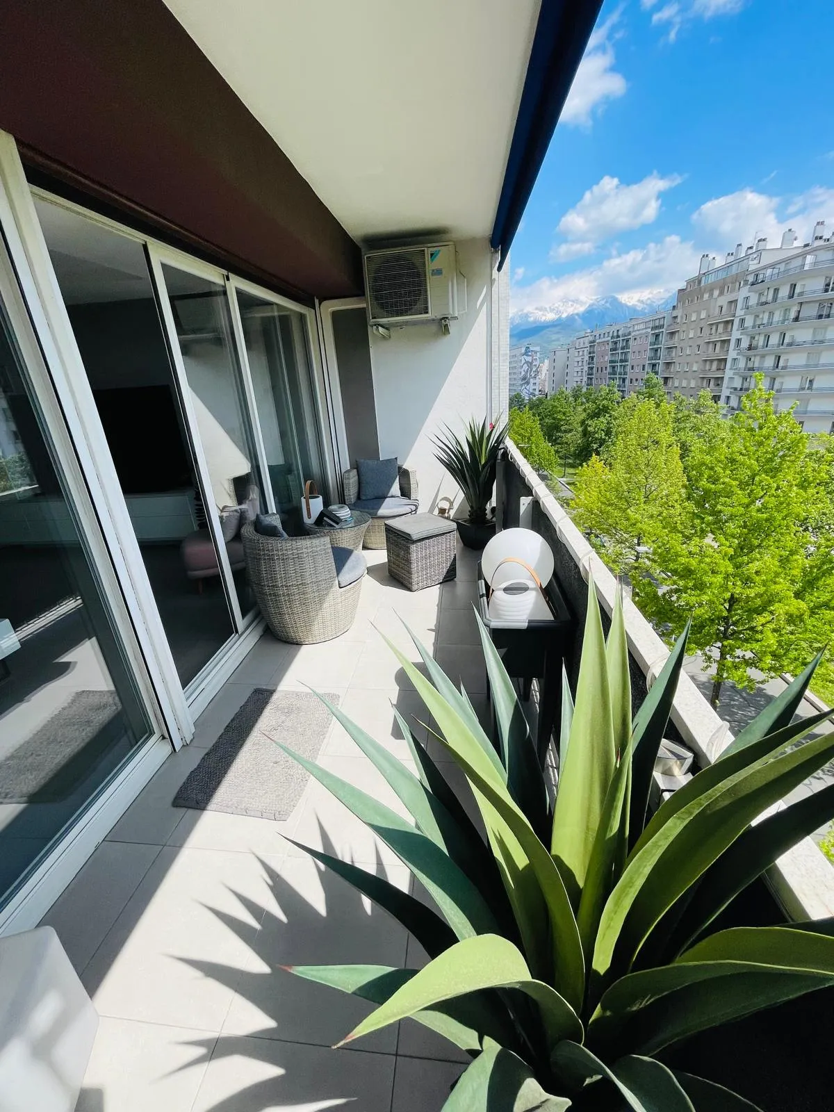 Appartement T4 à vendre à Grenoble, secteur Aigle - 90 m² avec balcon 