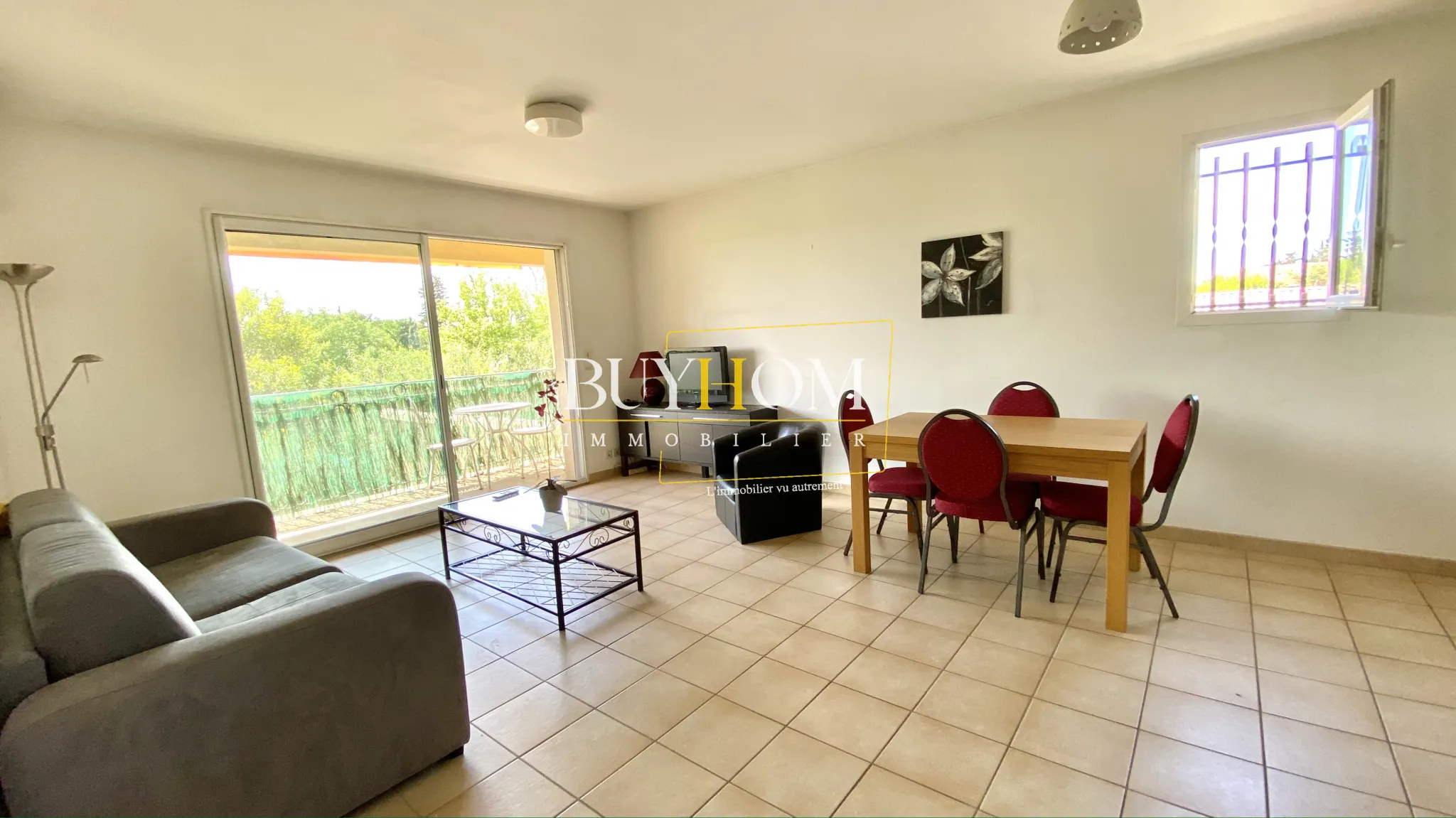 Appartement T2 avec balcon à L'Isle-sur-la-Sorgue 