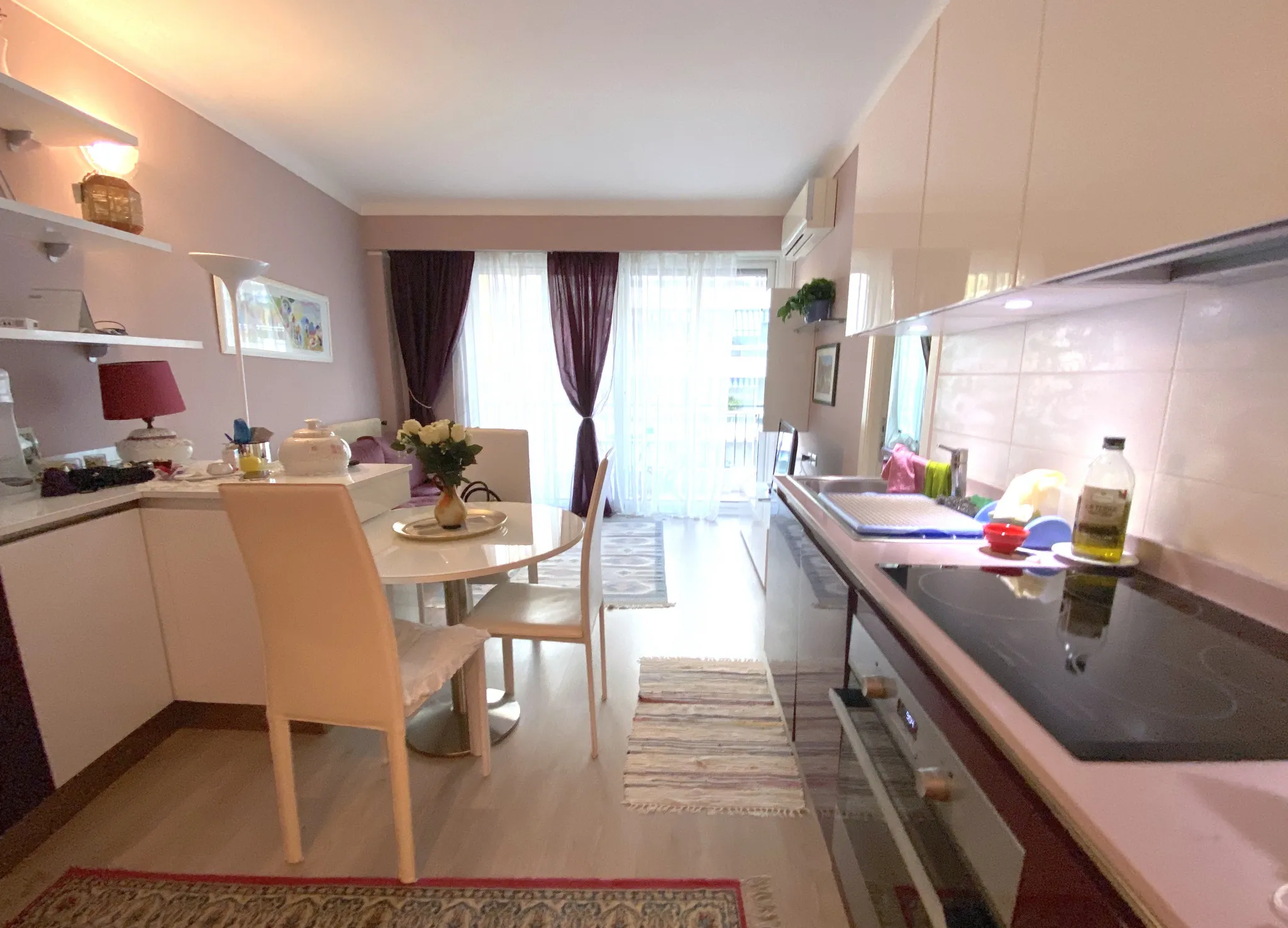 Bel appartement T2 à Carnoles, vue sur collines à vendre 