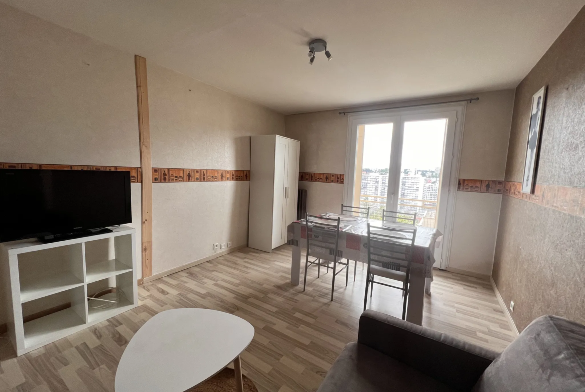 À vendre : appartement F3 à Saint-Étienne avec balcon et vue dégagée 