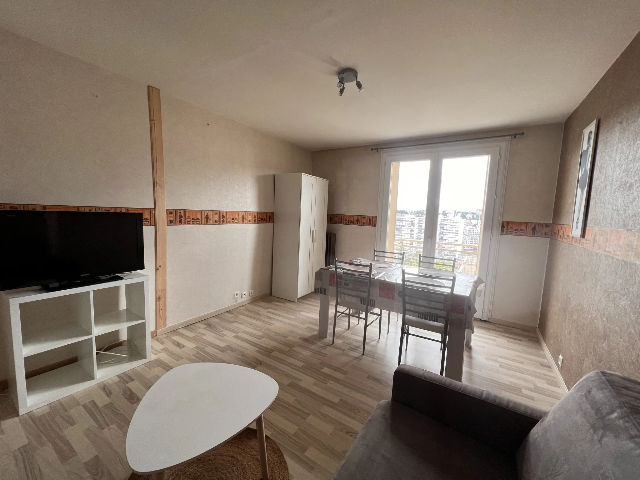 À vendre : Appartement F3 lumineux avec balcon à Saint-Étienne 