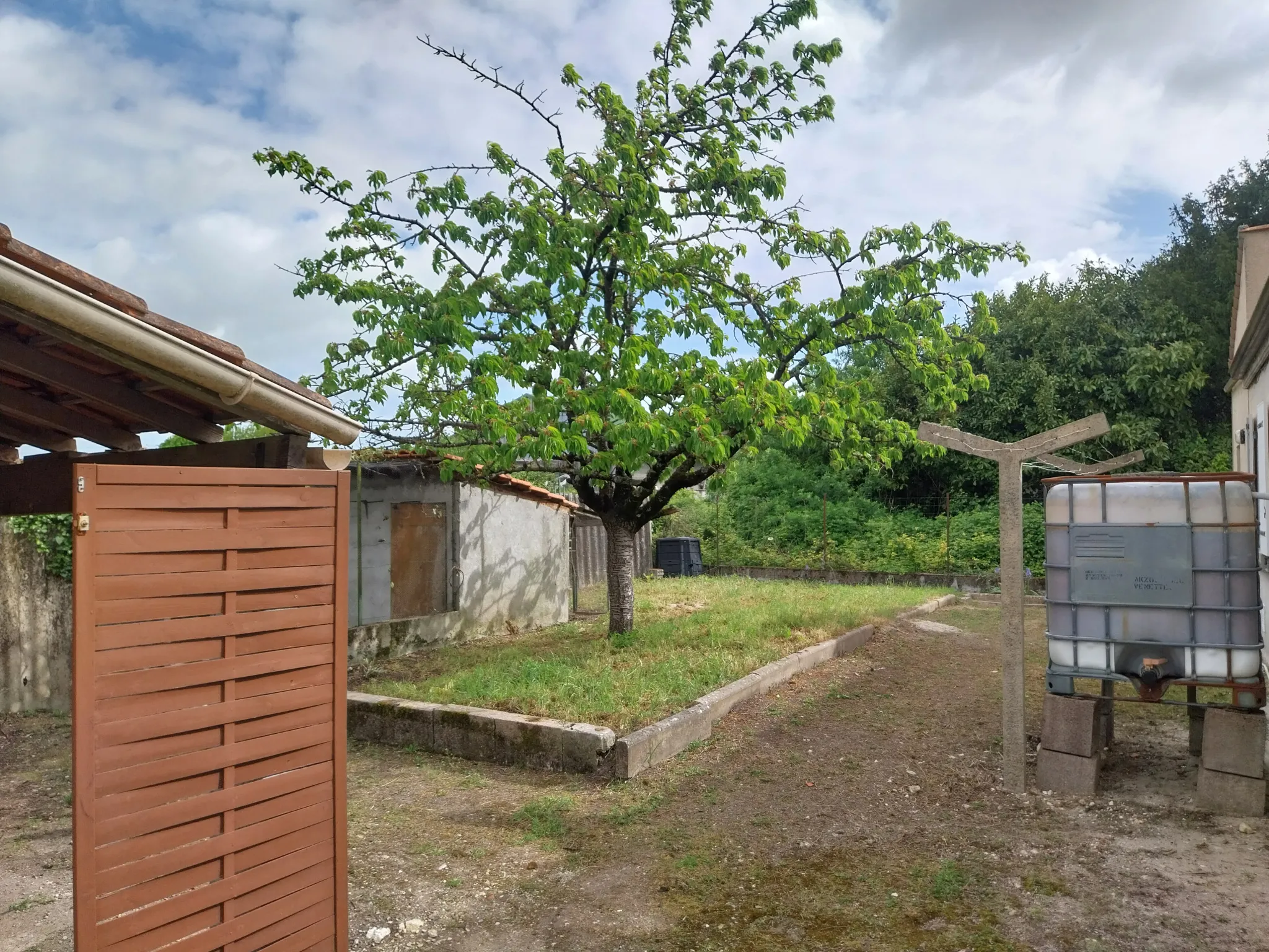 Charmante maison à proximité de toutes commodités à Châteaubernard 