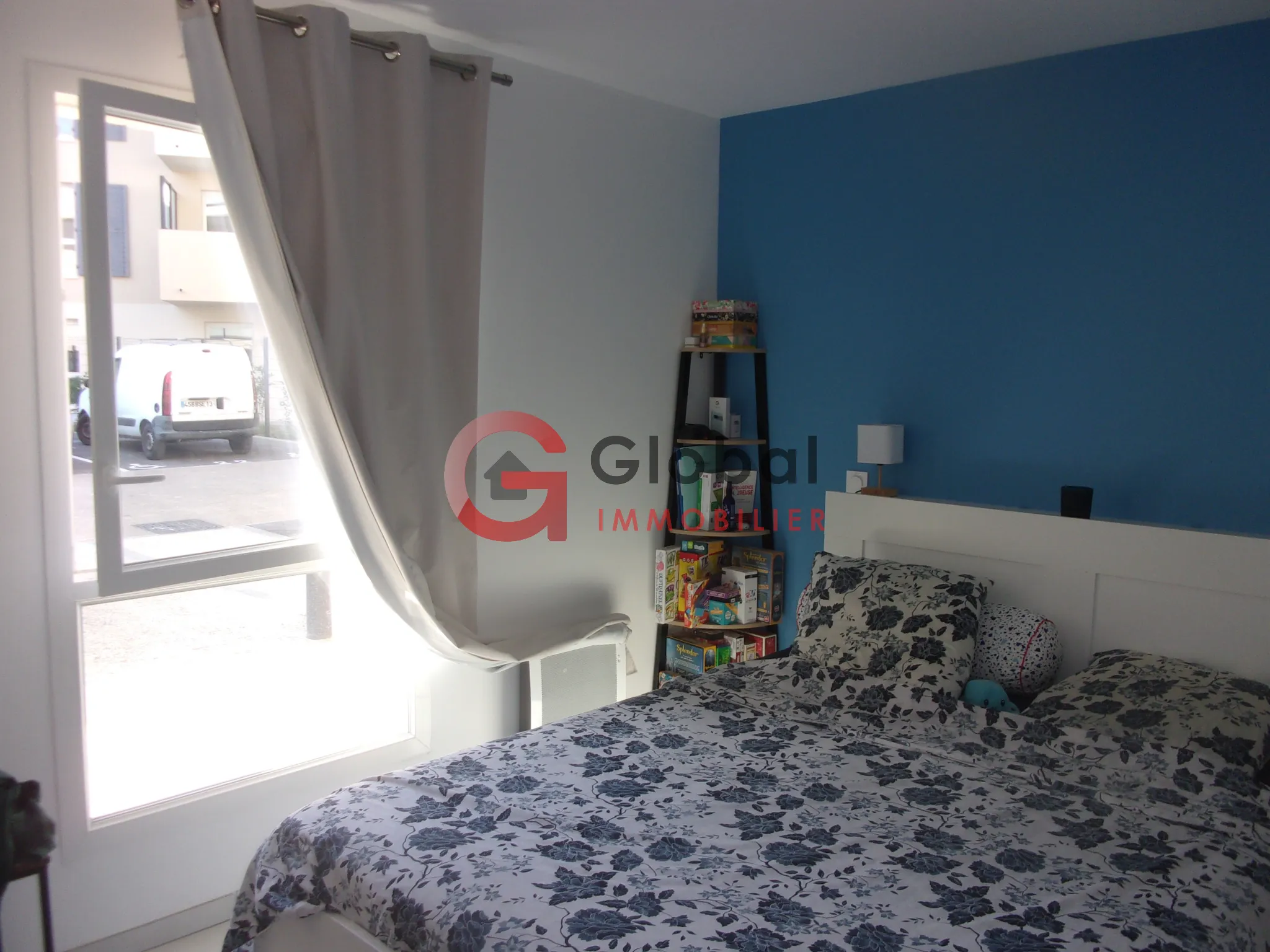 Appartement T2 avec terrasse et stationnement à Martigues 