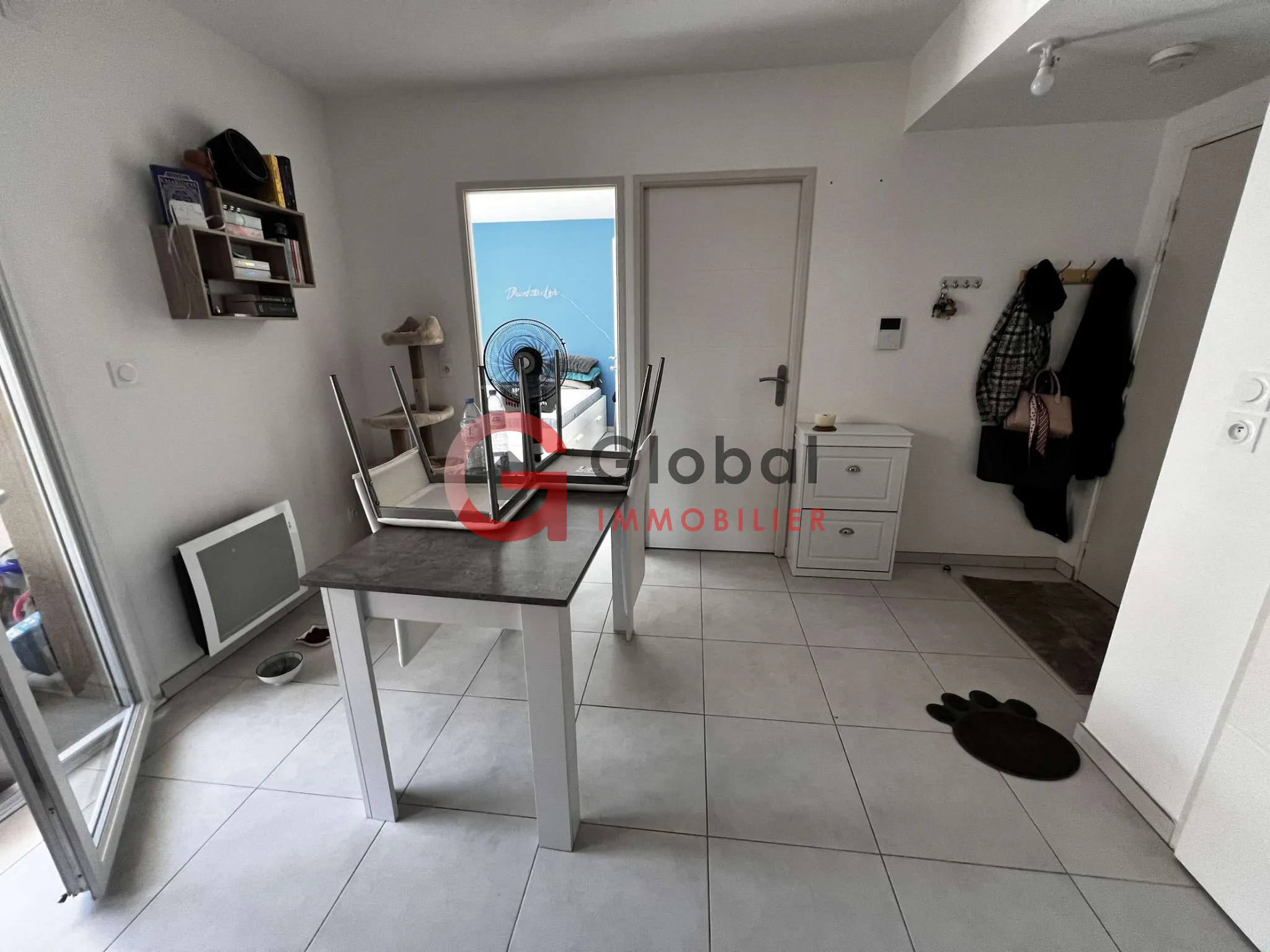 Appartement T2 avec terrasse et stationnement à Martigues 