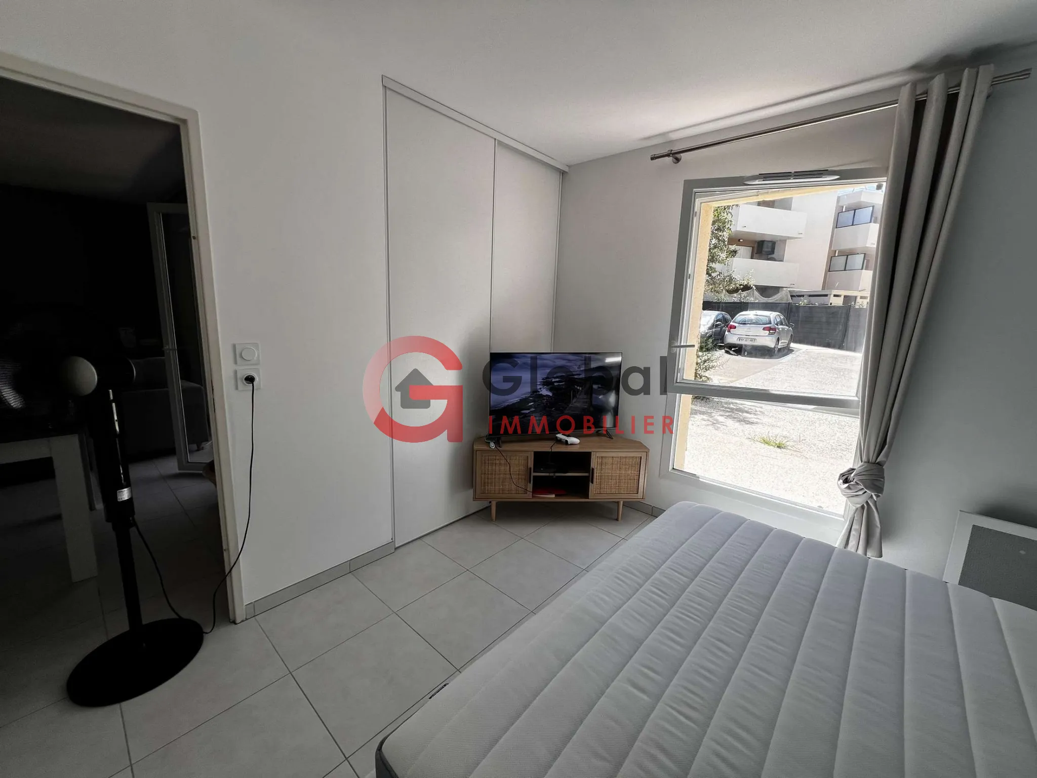 Appartement T2 avec terrasse et stationnement à Martigues 