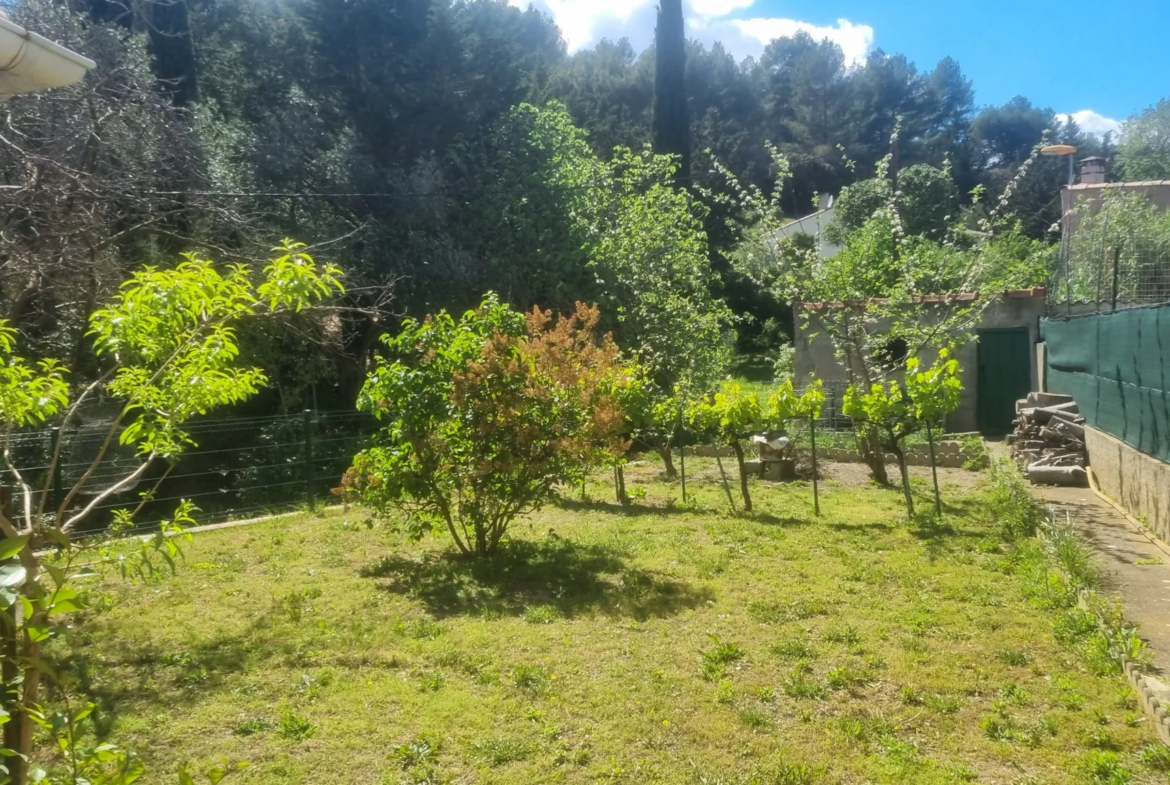 Maison à vendre à Bize-Minervois avec jardin et garage - 100 m² 