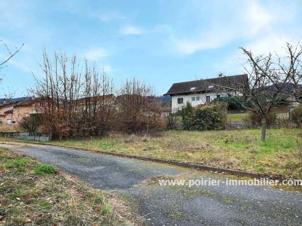 Terrain constructible avec permis en cours à Bons-En-Chablais