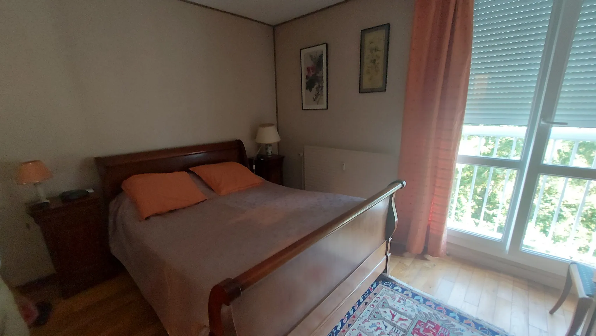 Vente Appartement T4 Dernier Étage à Vienne avec Garage et Balcon 