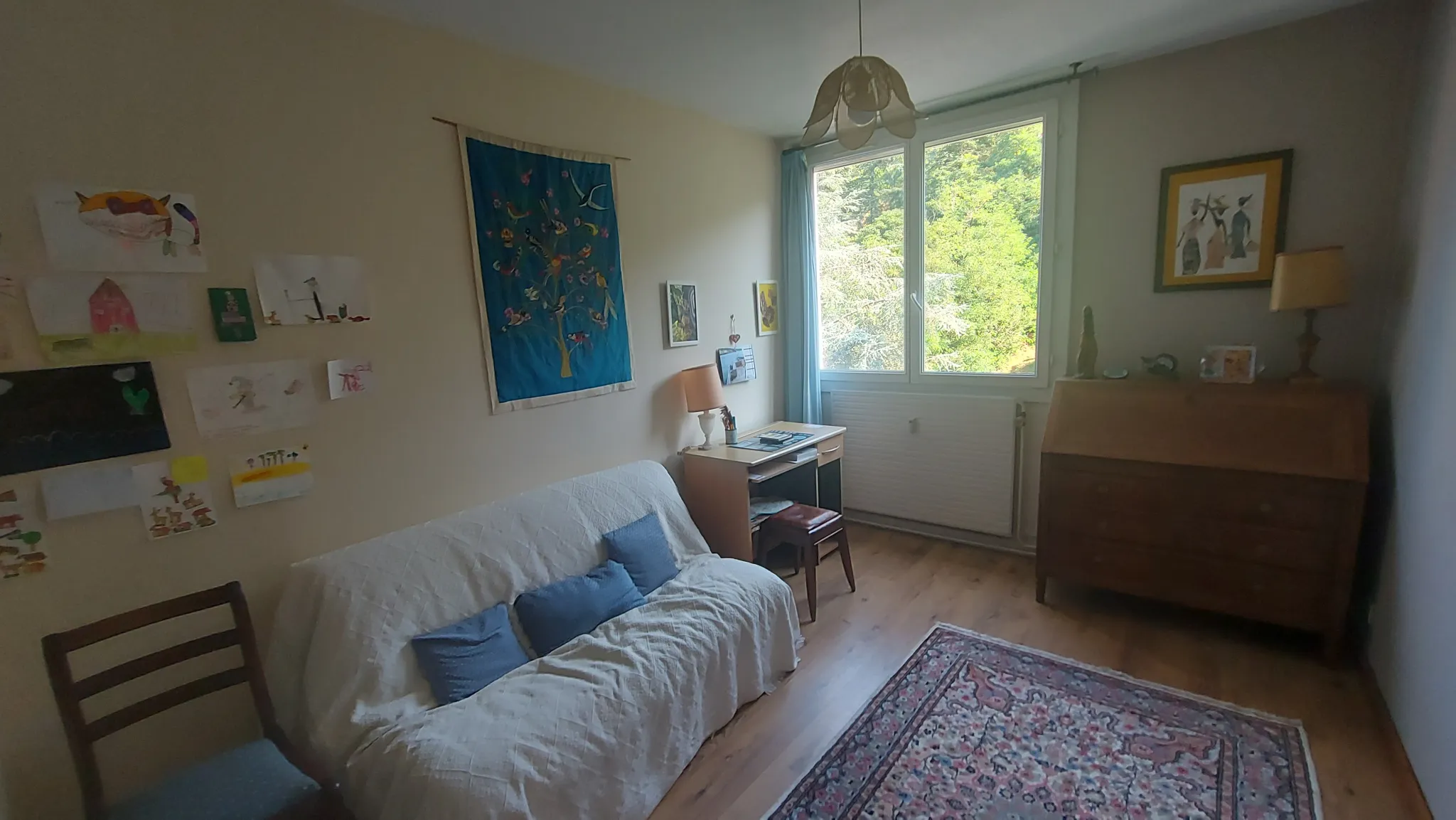 Vente Appartement T4 Dernier Étage à Vienne avec Garage et Balcon 