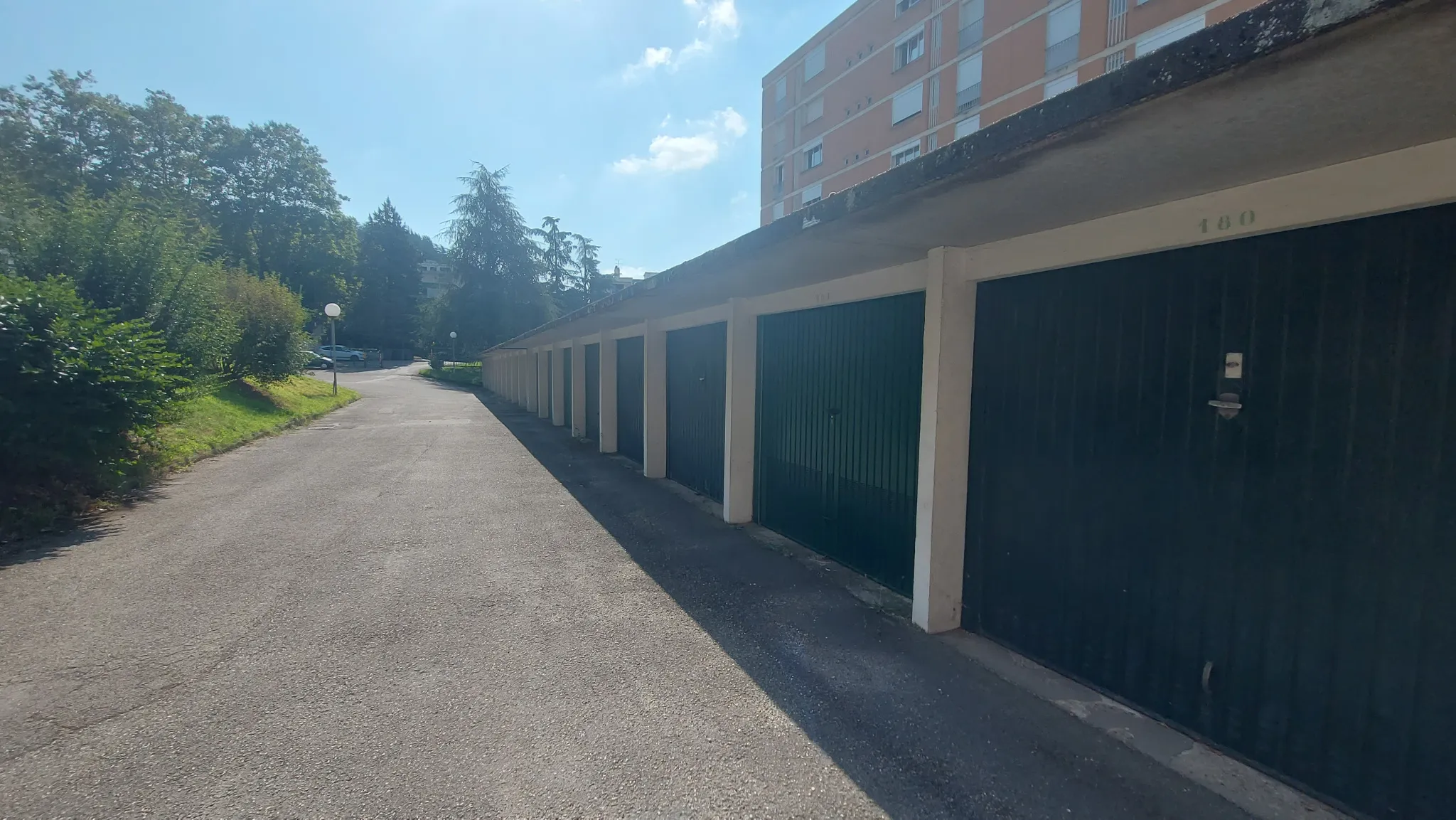 Vente Appartement T4 Dernier Étage avec Garage à Vienne 