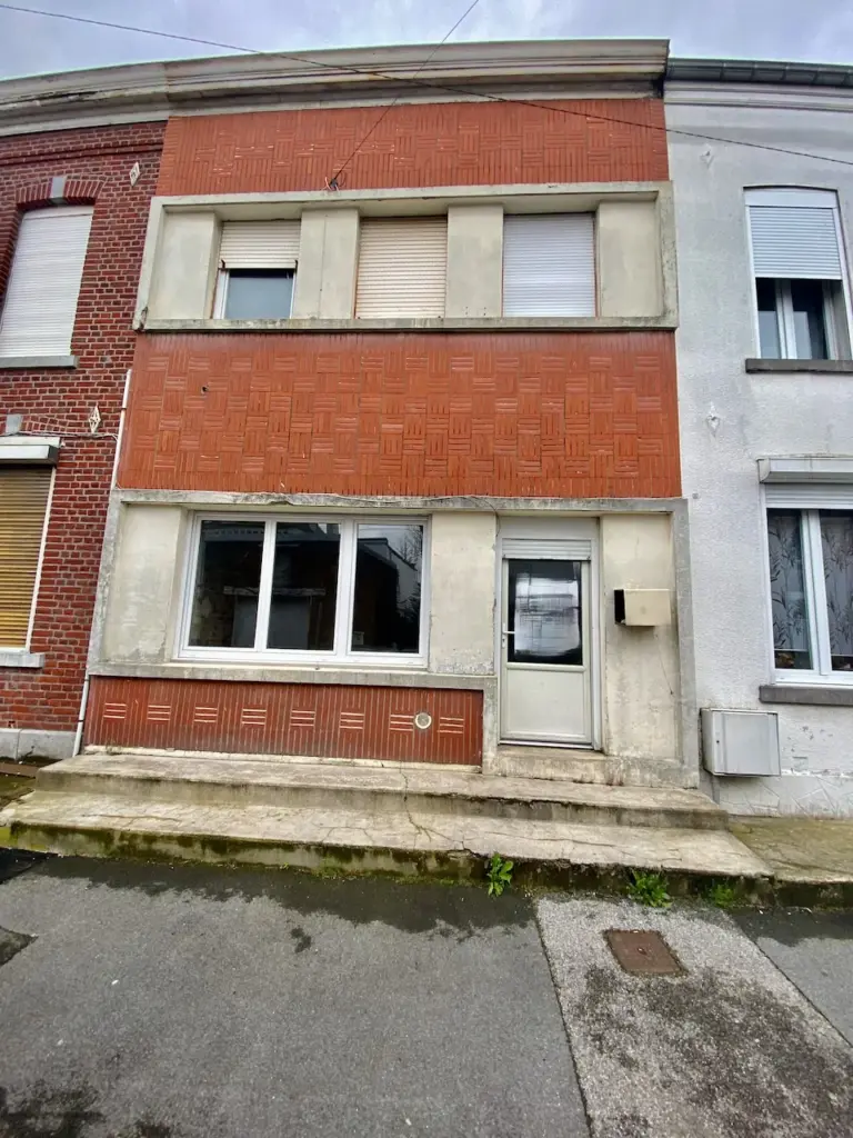 Maison en briques à rénover à Maubeuge