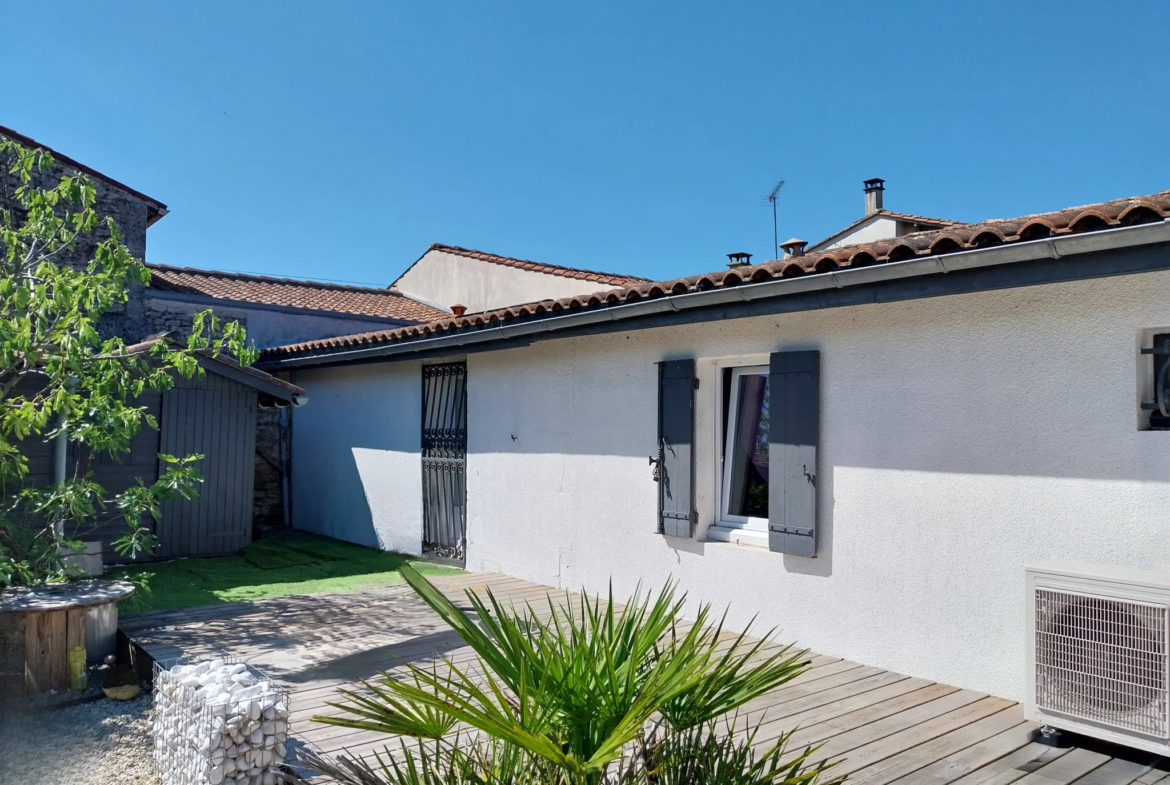 Charmante maison avec jardin à Chateaubernard 