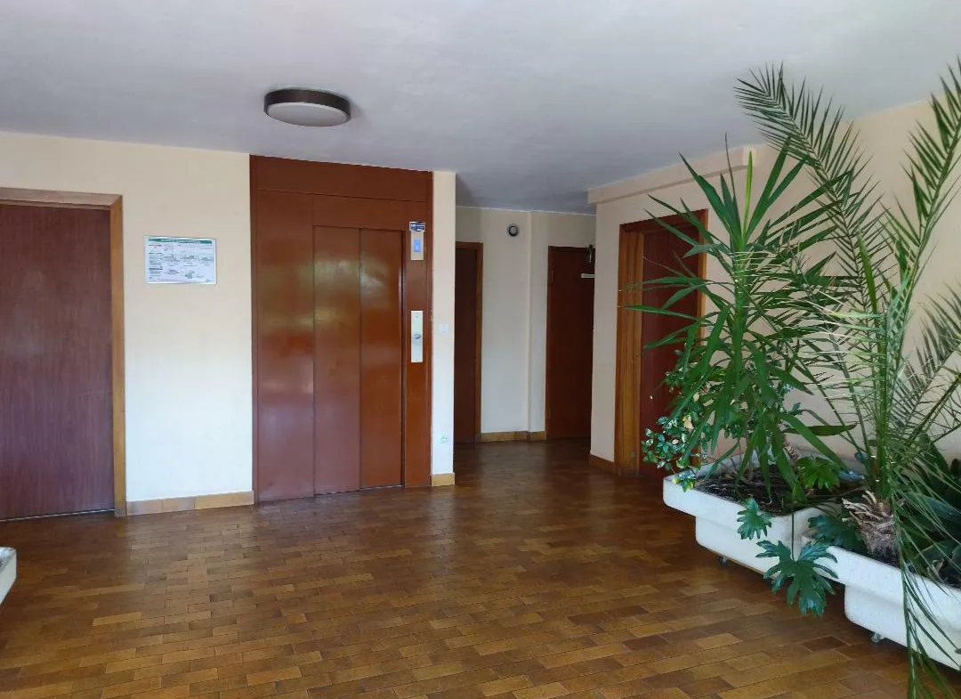 Appartement T3 à vendre à Dijon, 68 m² avec cave et place de parking 