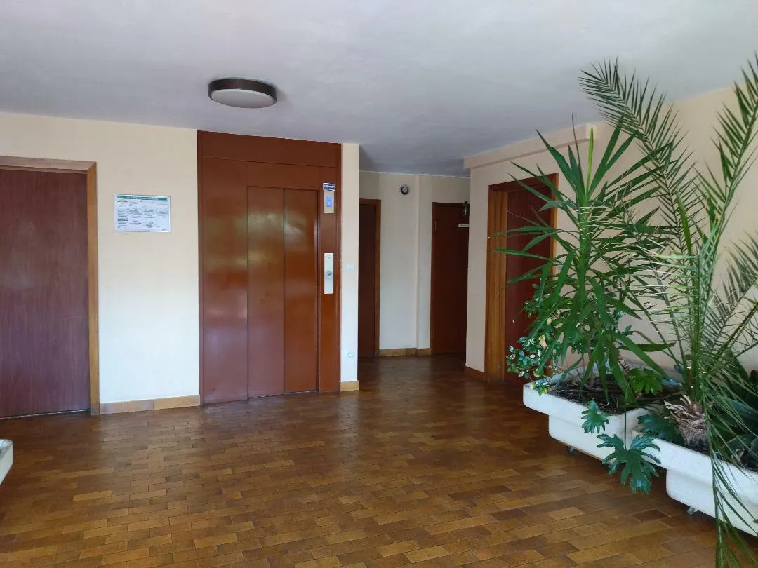 Appartement T3 à vendre à Dijon, 68 m² avec cave et place de parking 