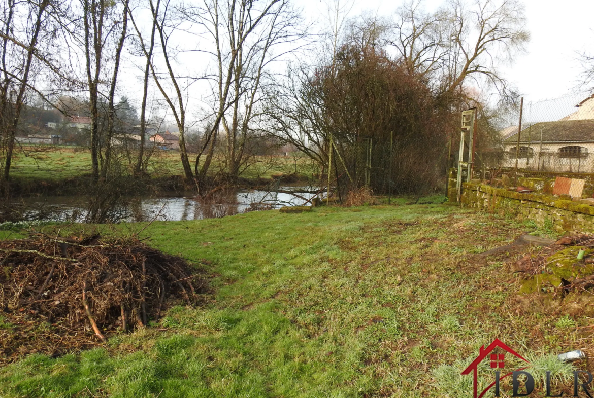 À vendre : Maison de 137 m2 à Monthureux sur Saône avec jardin 