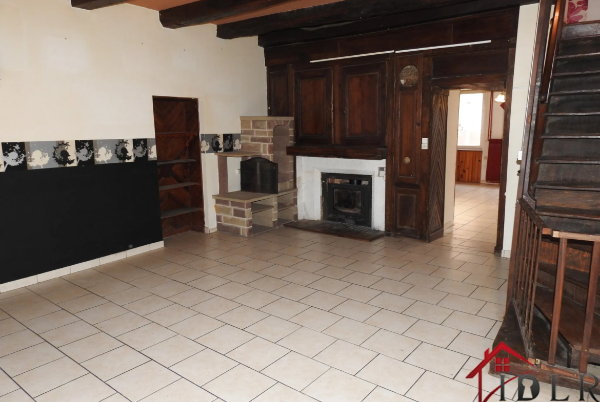 À vendre : Maison de 137 m2 à Monthureux sur Saône avec jardin 