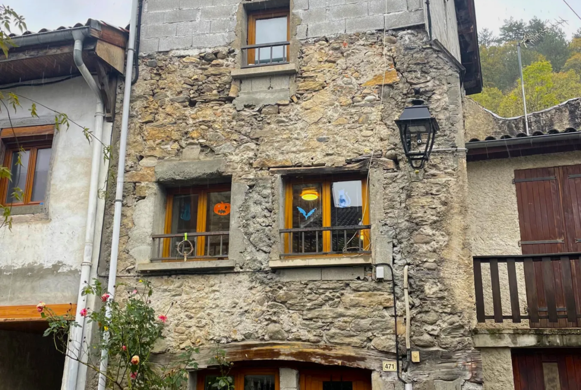 Maison de Village Traditionnelle à Tencin 