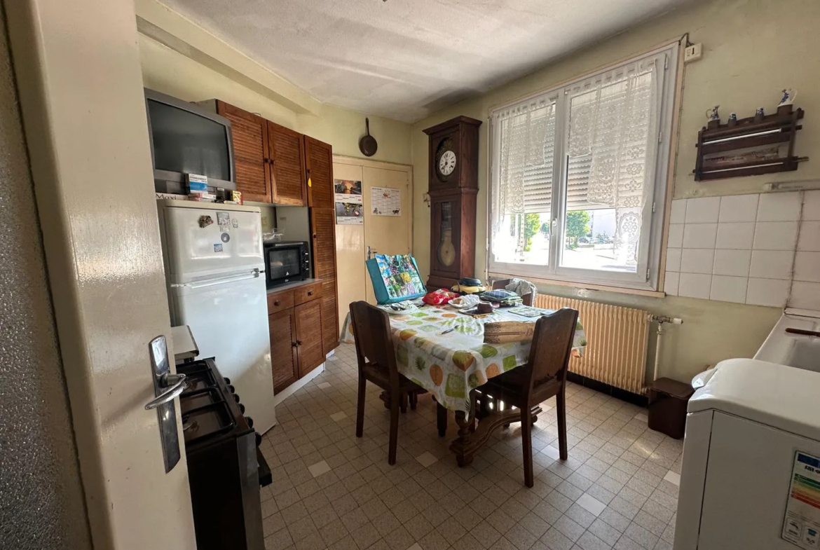 À vendre : Appartement de 68,7 m² loué à Roanne 