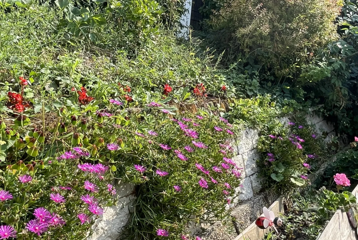 À vendre : Maison en pierre aux environs bucoliques à Verdelais 