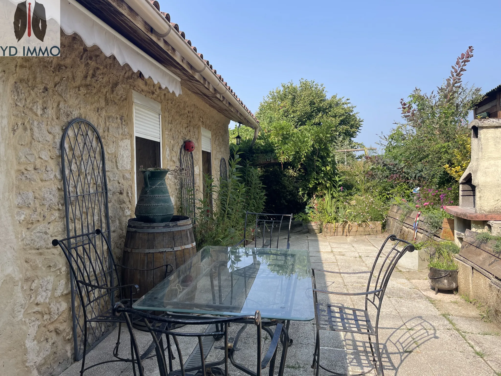 À vendre : Maison en pierre aux environs bucoliques à Verdelais 