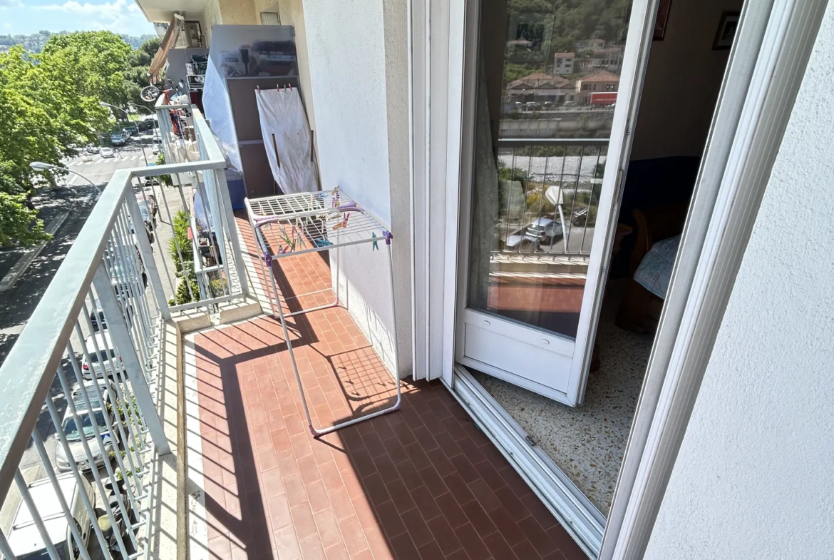 Appartement 3 pièces à vendre à Nice Est - 58 m², balcon, garage 