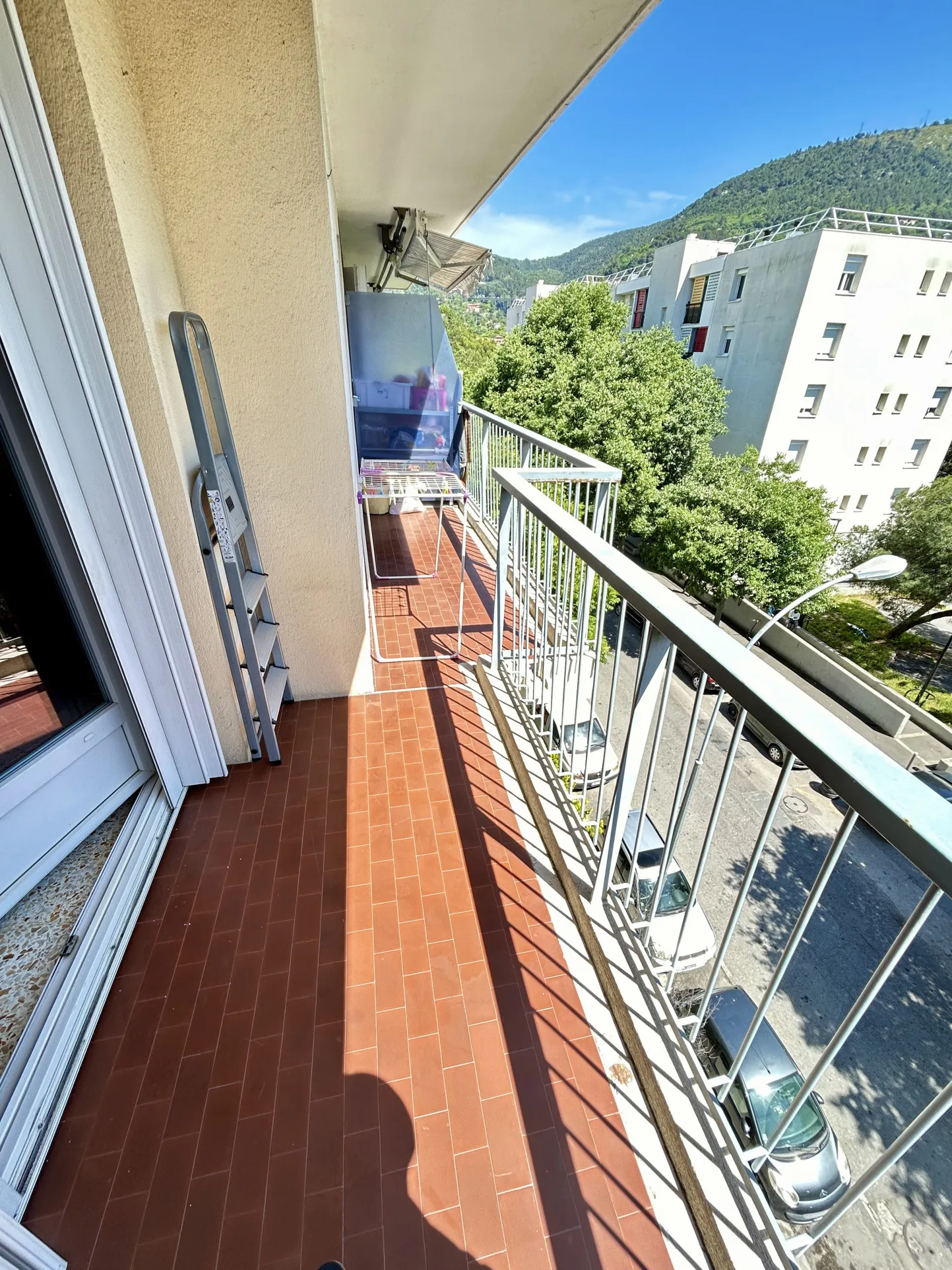 Appartement 3 pièces à vendre à Nice Est - 58 m², balcon, garage 