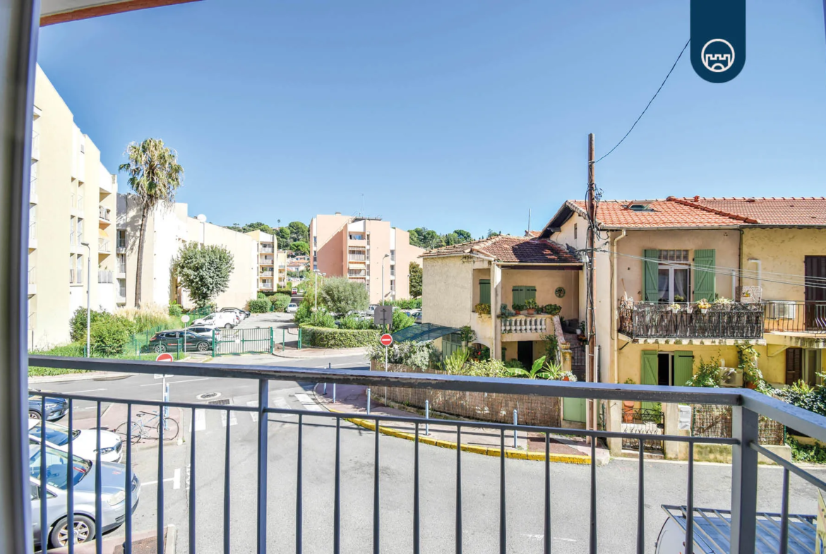 Appartement 2 pièces rénové au centre de Cagnes-sur-Mer - 51,7 m² 