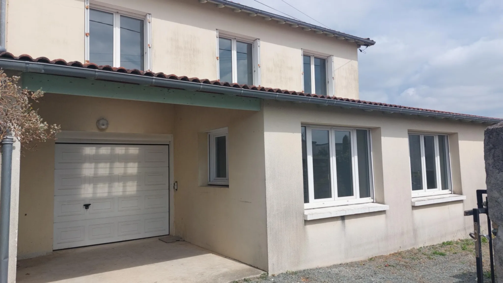 Niort, pavillon familial avec 5 chambres à vendre