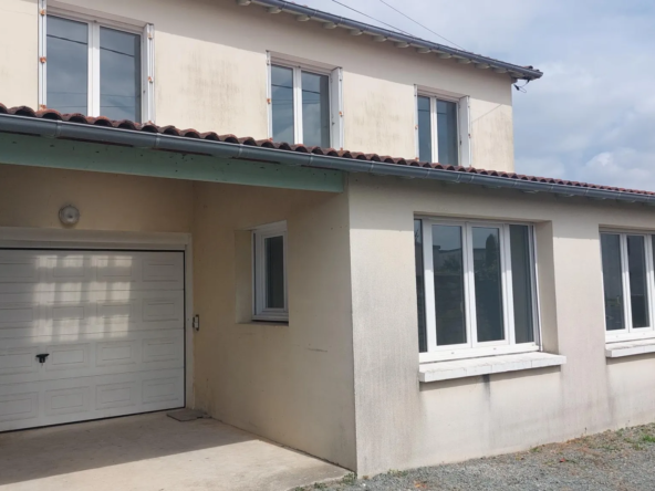 Niort, pavillon familial avec 5 chambres à vendre