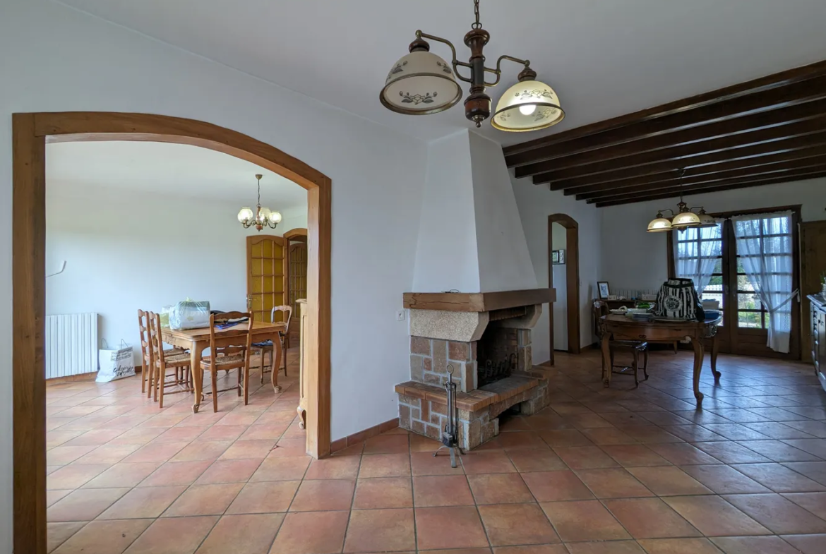 Maison spacieuse à Saint-Savinien avec jardin et extension à aménager 