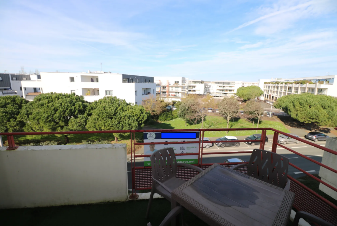 À vendre : Appartement T1bis en duplex à La Rochelle près des Minimes 