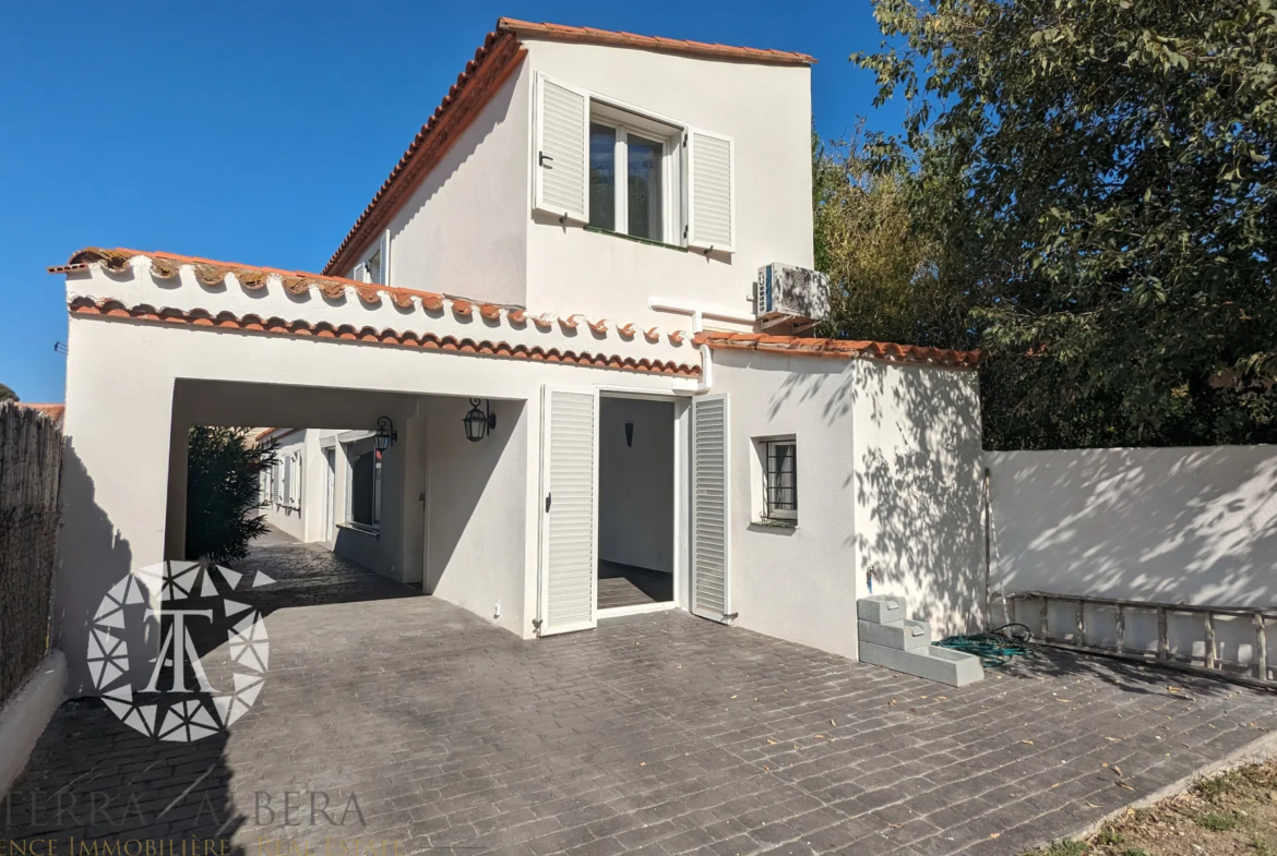 Villa rénovée au calme à Saint-André avec jardin et box 