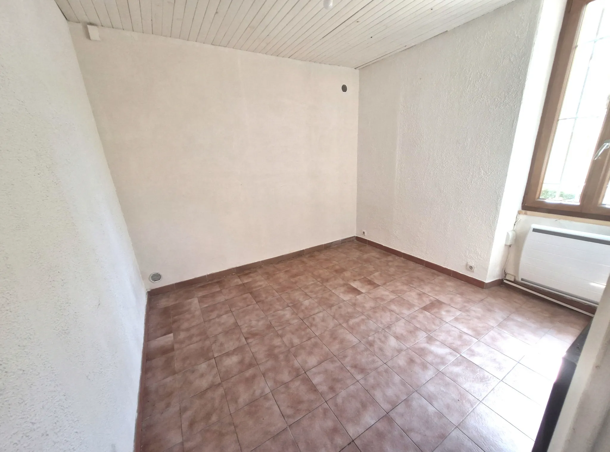 À vendre : Appartement T3 avec véranda à Toulon OUEST - 50 m² 