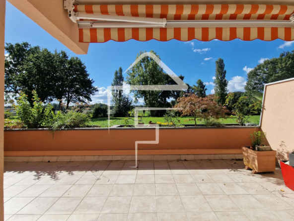 T3 lumineux à Nantes avec terrasse et vue sur l'Hippodrome