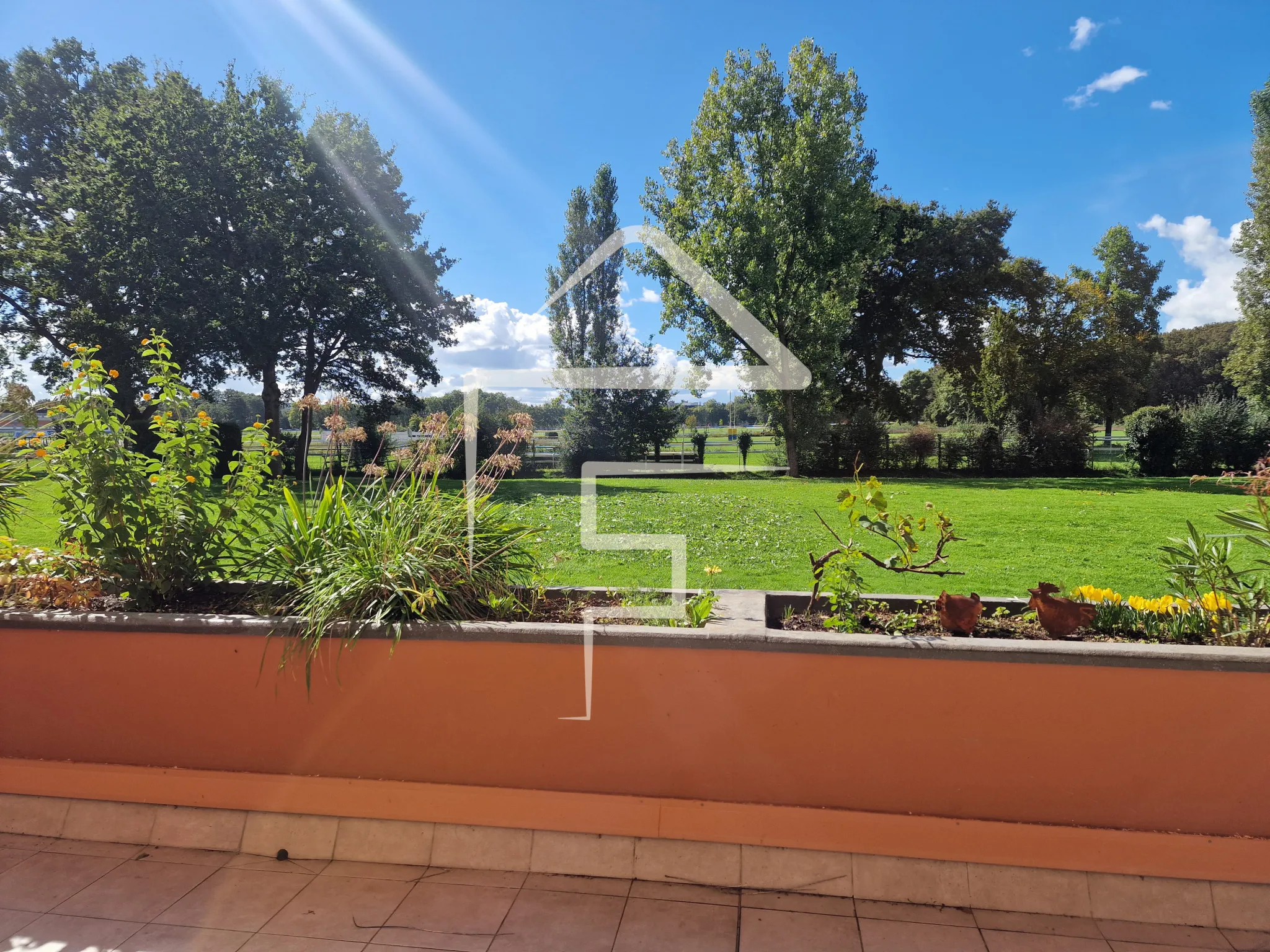 T3 lumineux avec terrasse de 20 m² et vue sur l'Hippodrome à Nantes 