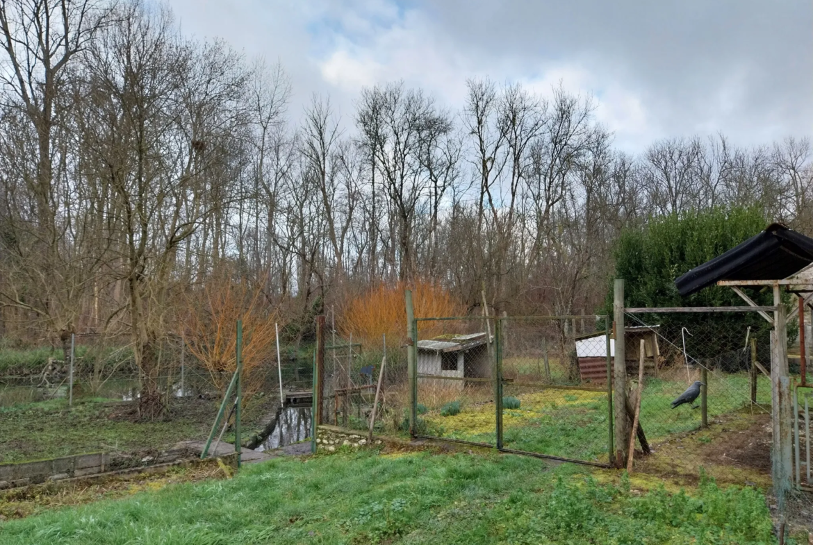 Maison Ancienne avec Île Privative à Gensac la Pallue 